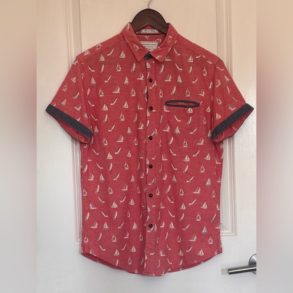 Travellers Collection On The Road Mens Red Shirt Button Up Sailboats Slim Fit M